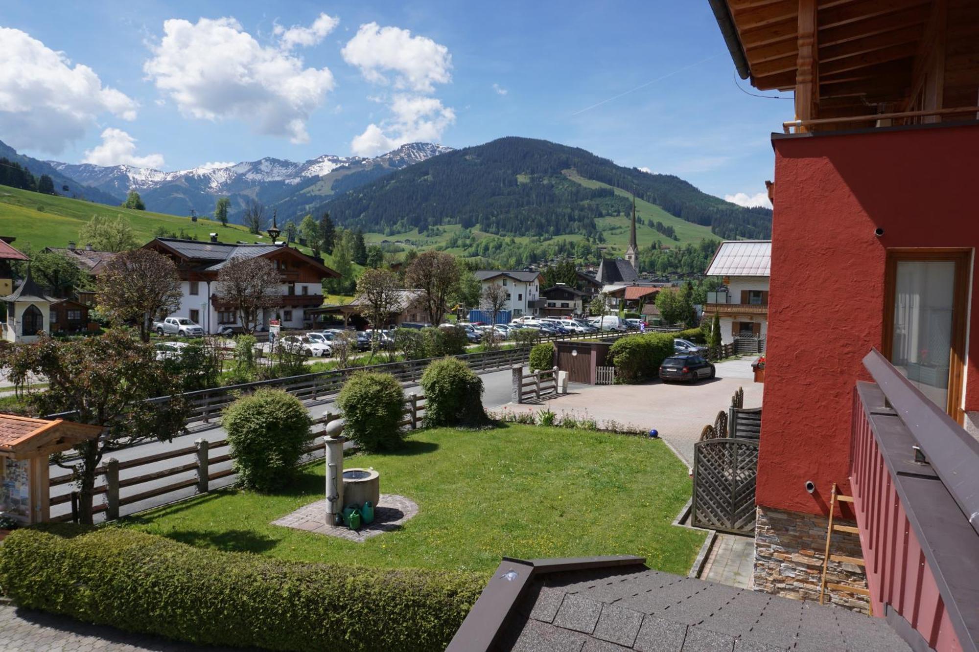 Pension & Appartements Anny Maria Alm am Steinernen Meer Zewnętrze zdjęcie