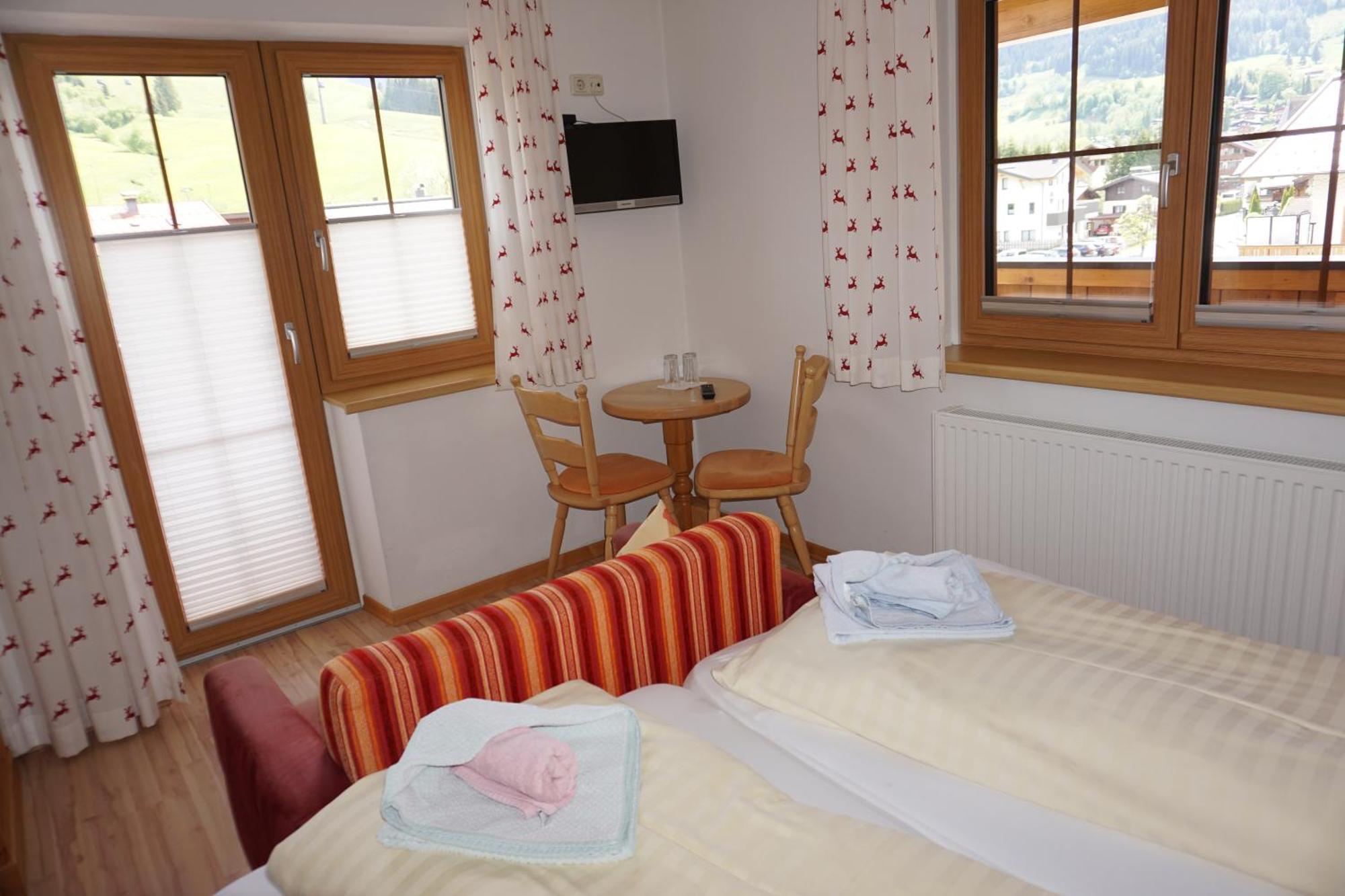 Pension & Appartements Anny Maria Alm am Steinernen Meer Zewnętrze zdjęcie