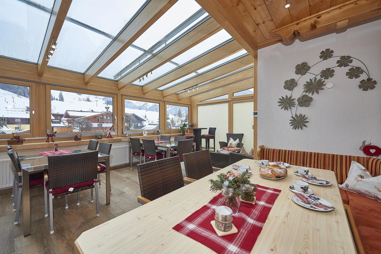 Pension & Appartements Anny Maria Alm am Steinernen Meer Zewnętrze zdjęcie
