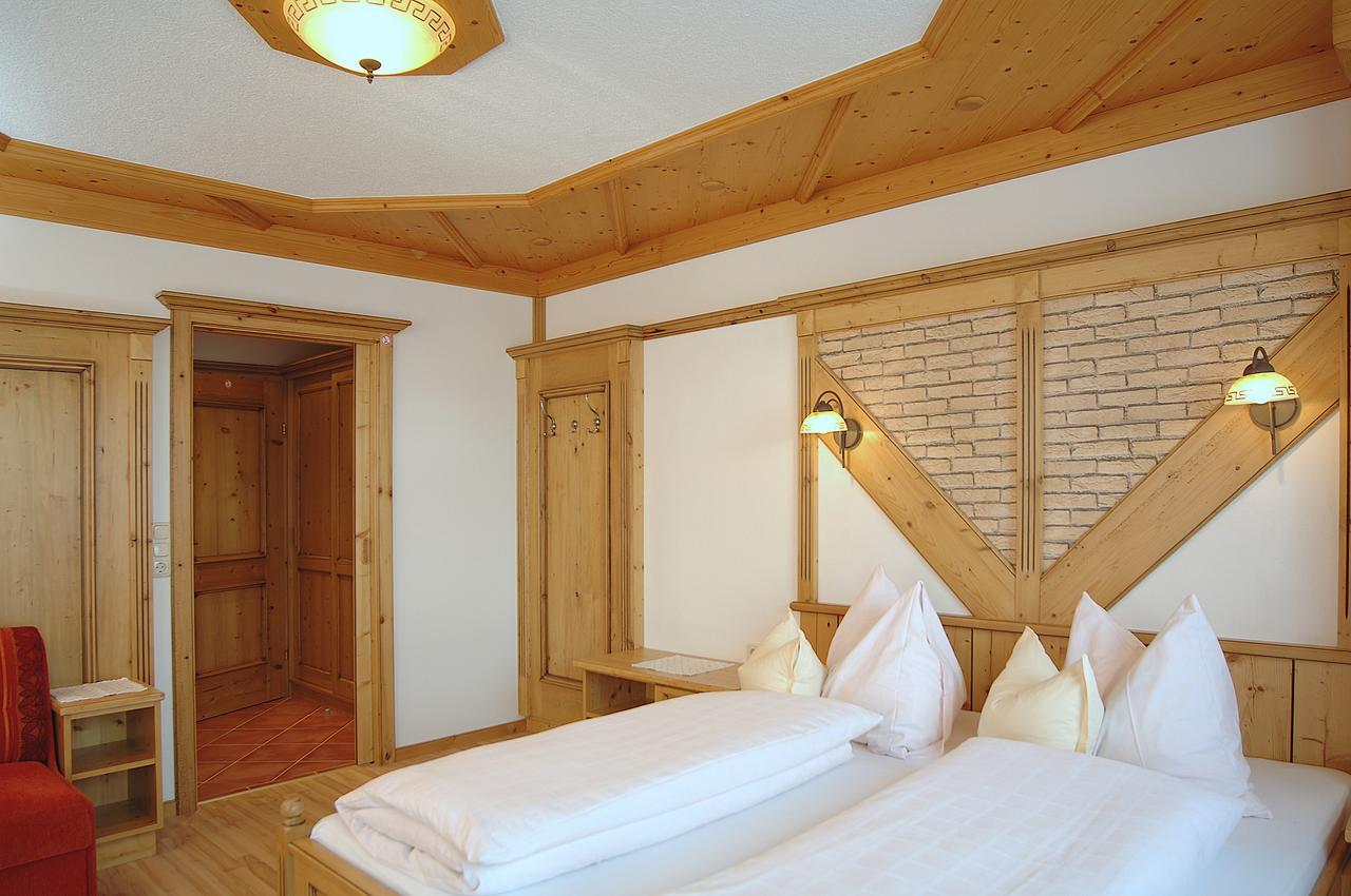 Pension & Appartements Anny Maria Alm am Steinernen Meer Zewnętrze zdjęcie